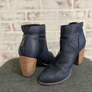 Michael Antonio Black Womens Mister Ankle Boots